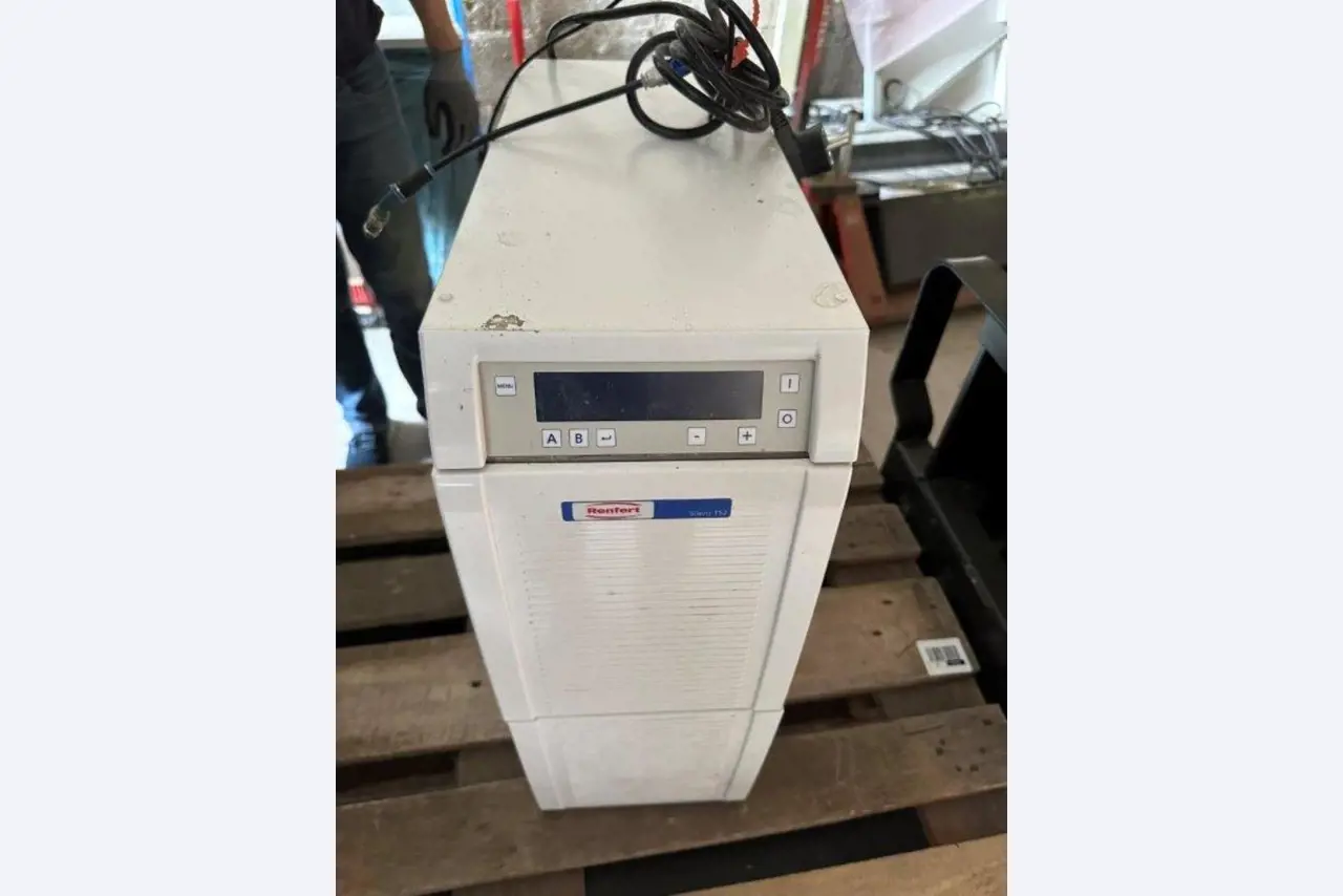 Geräte aus dem Bereich Dentaltechnik-1