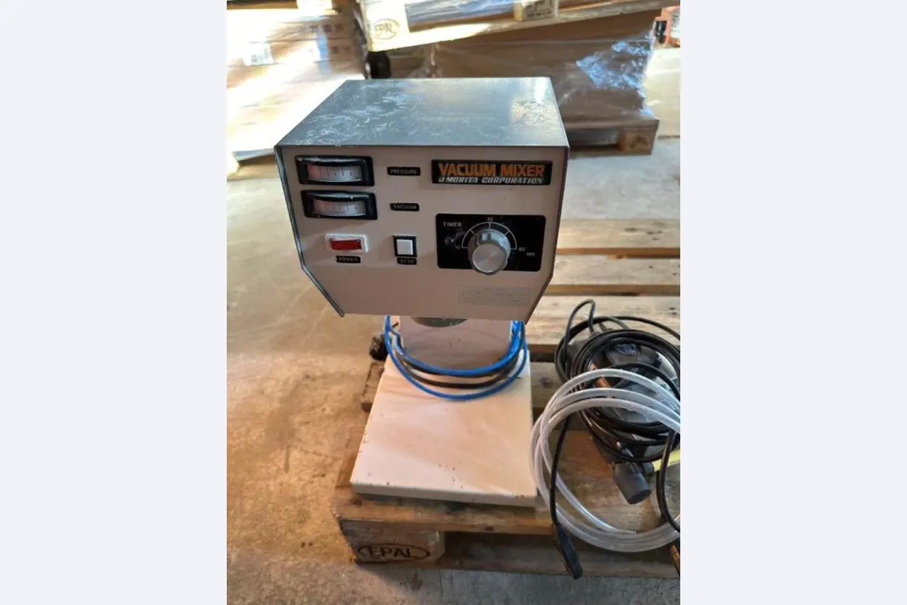 Geräte aus dem Bereich Dentaltechnik-1