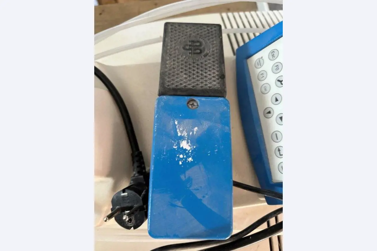 Geräte aus dem Bereich Dentaltechnik-3