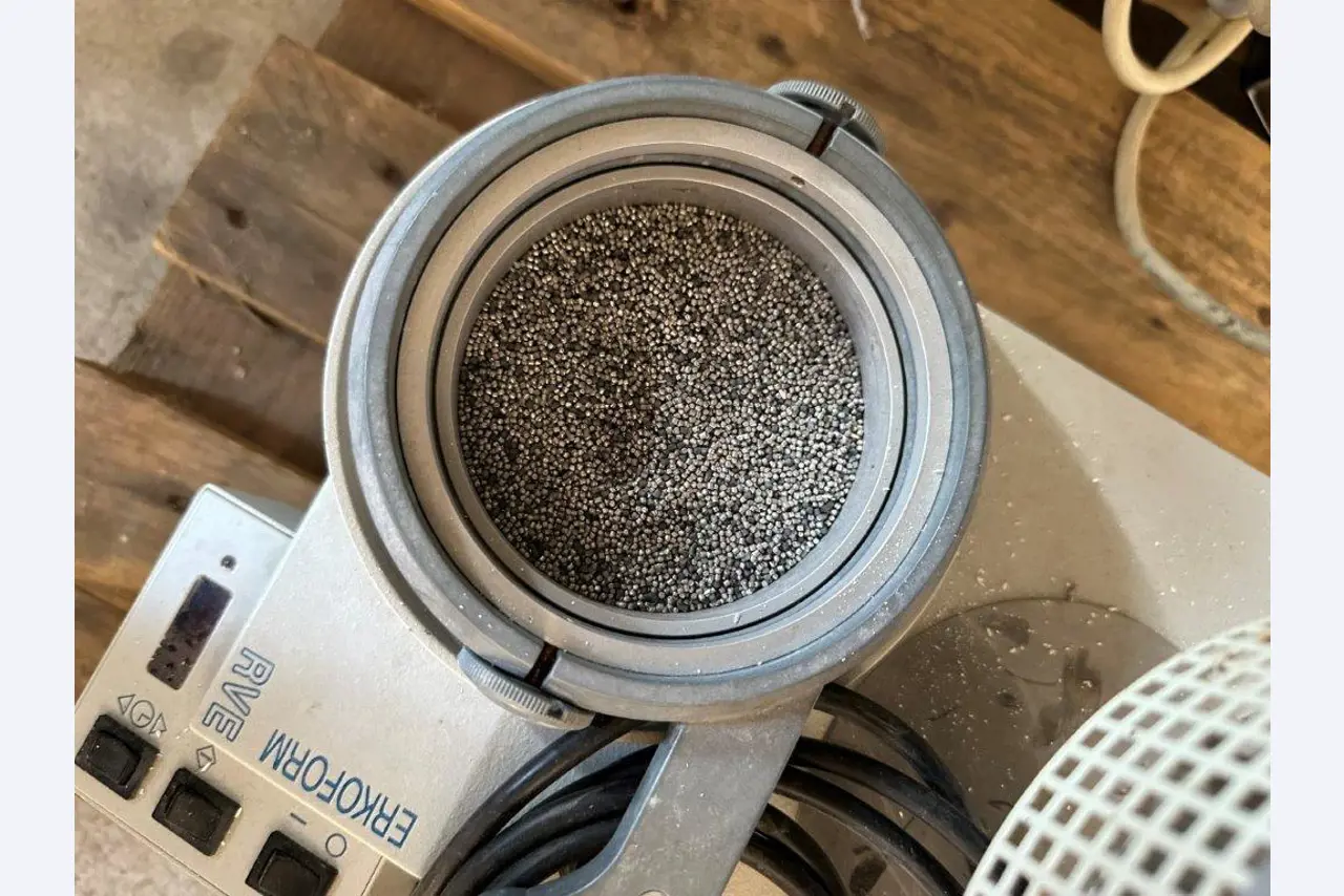 Geräte aus dem Bereich Dentaltechnik-3