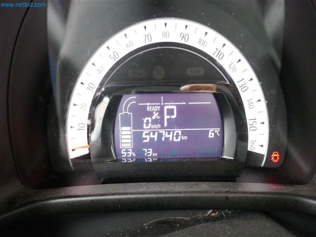 Vehicles of the nursing service-10