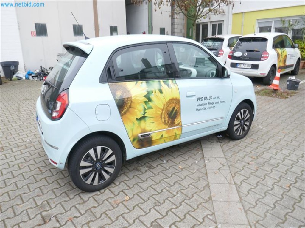 Vehicles of the nursing service-22