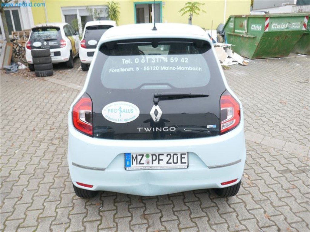 Vehicles of the nursing service-24