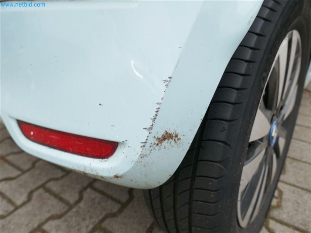 Vehicles of the nursing service-28