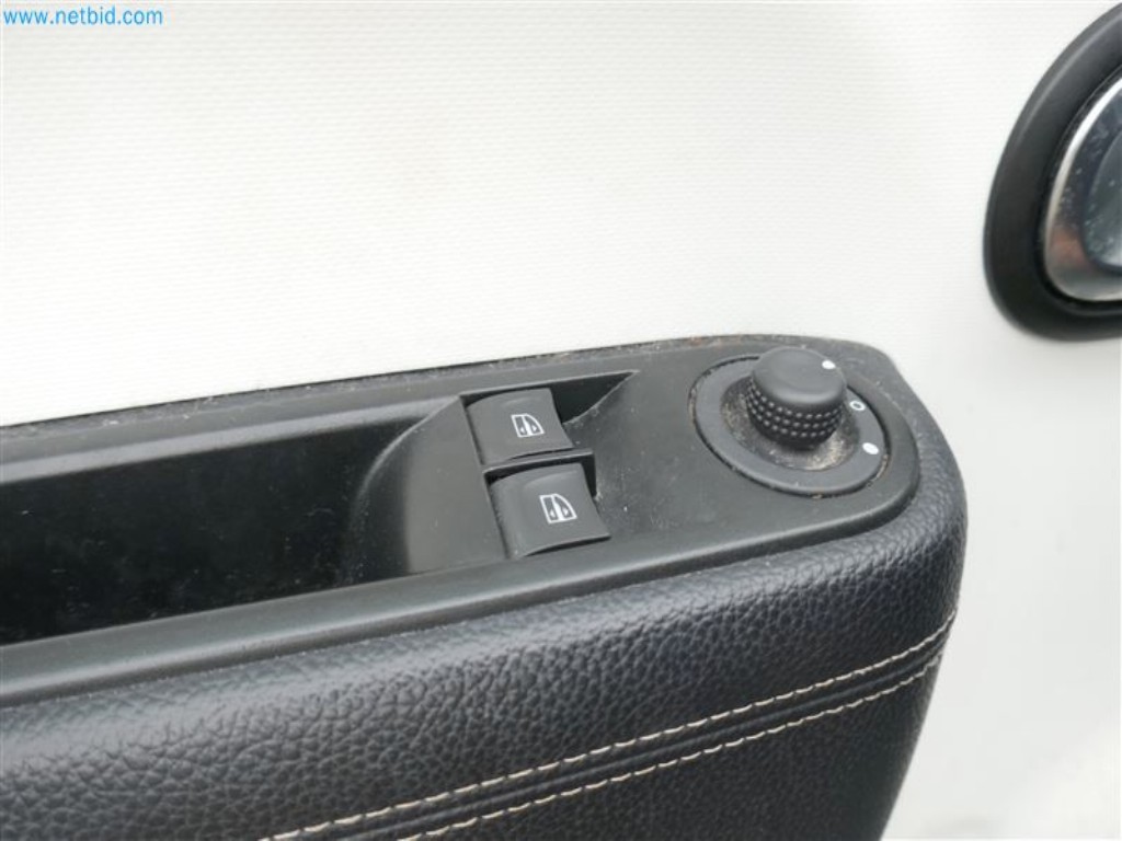 Veículos do serviço de enfermagem-12