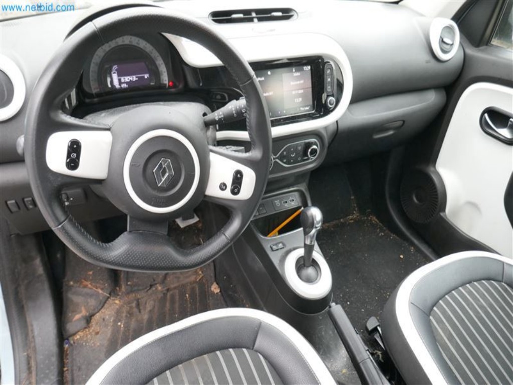 Veículos do serviço de enfermagem-9