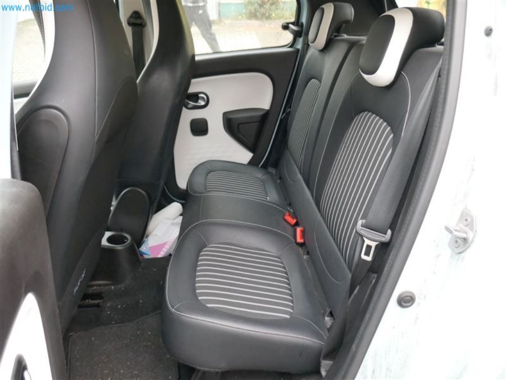 Veículos do serviço de enfermagem-14