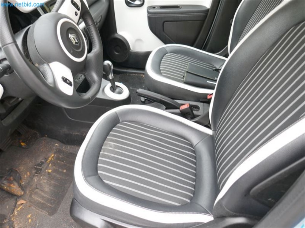 Veículos do serviço de enfermagem-8