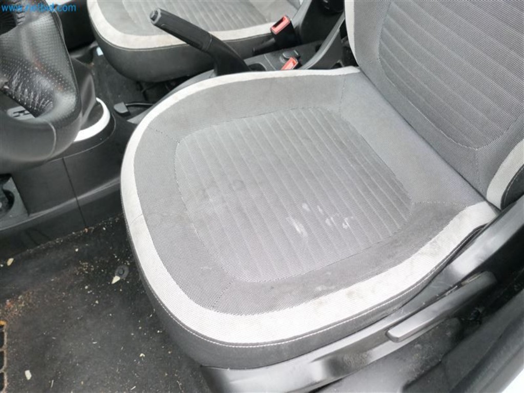 Veículos do serviço de enfermagem-10