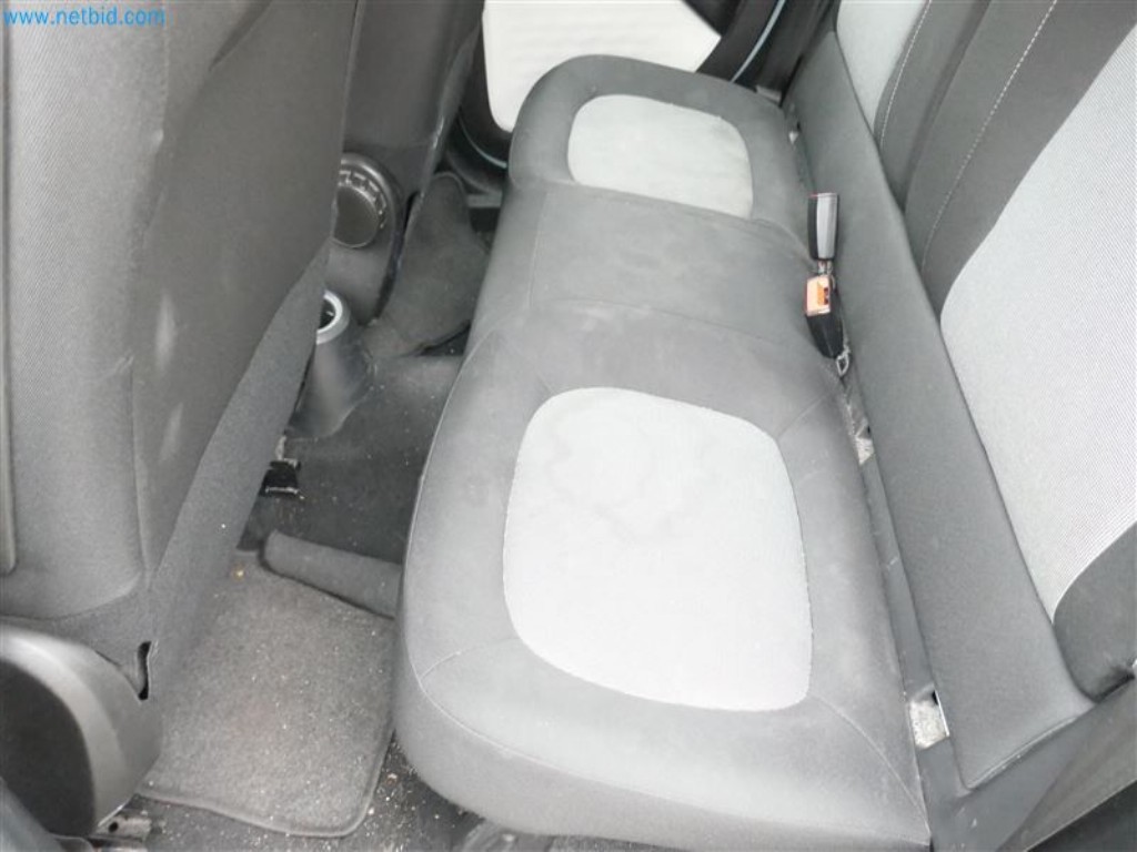 Veículos do serviço de enfermagem-17