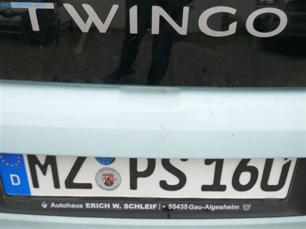 Veículos do serviço de enfermagem-31