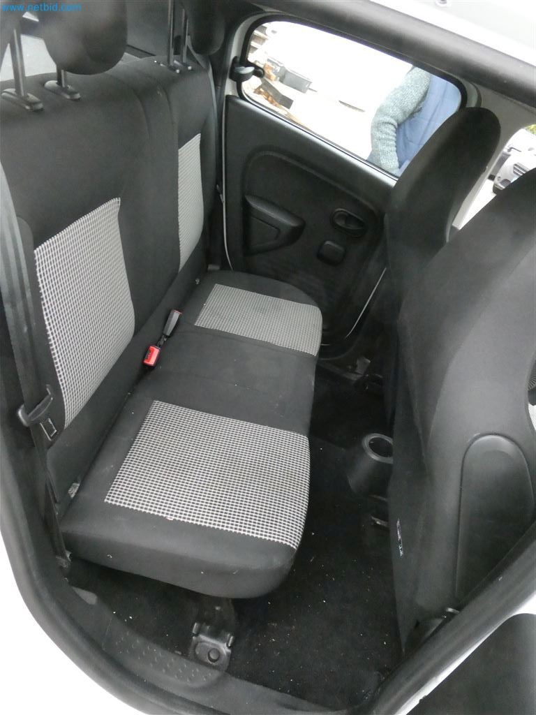 Veículos do serviço de enfermagem-6