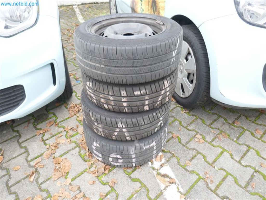 Veículos do serviço de enfermagem-15