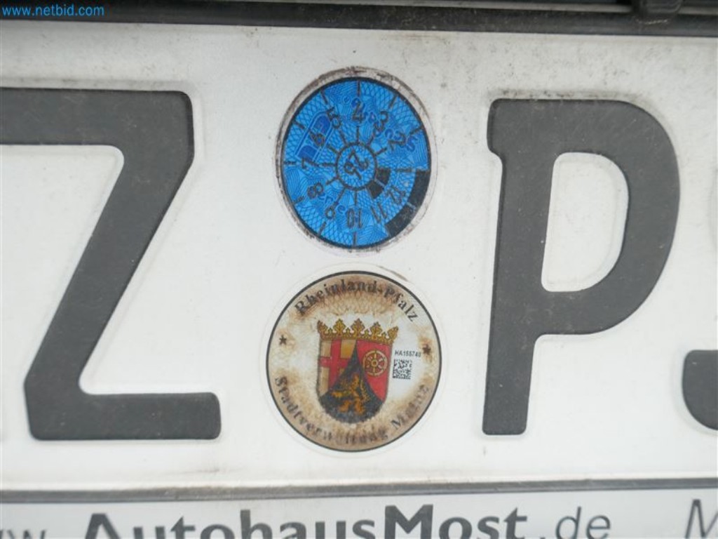 Veículos do serviço de enfermagem-17