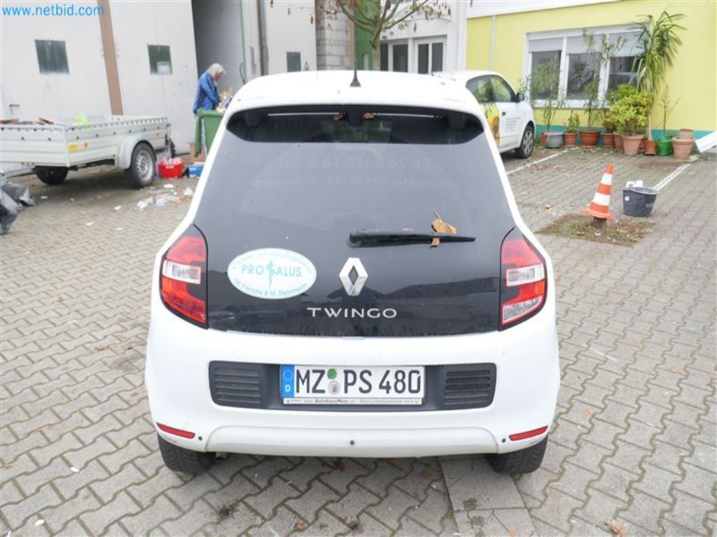 Veículos do serviço de enfermagem-13