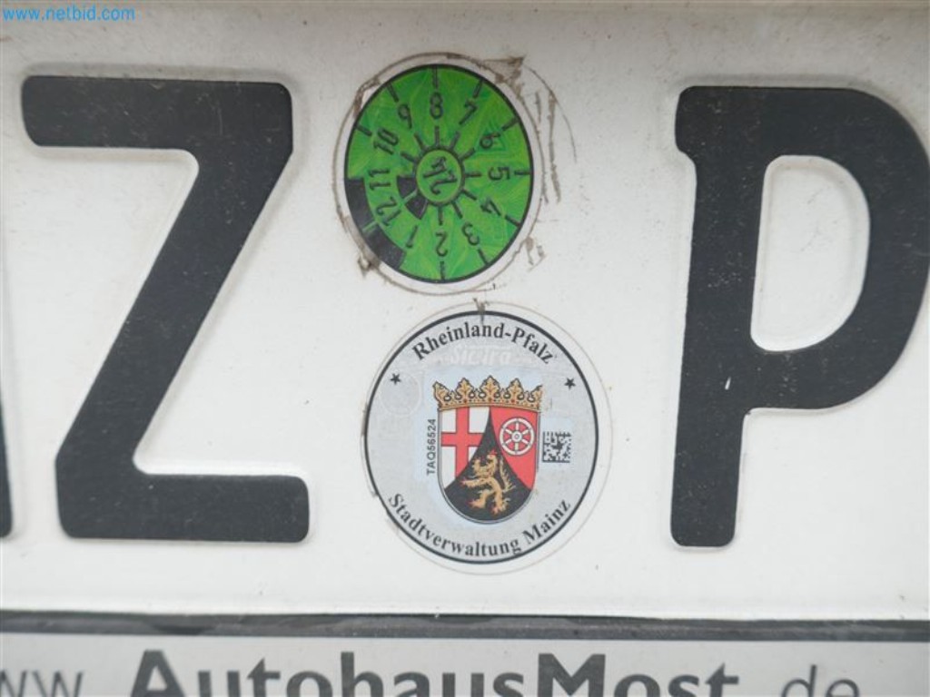 Veículos do serviço de enfermagem-9