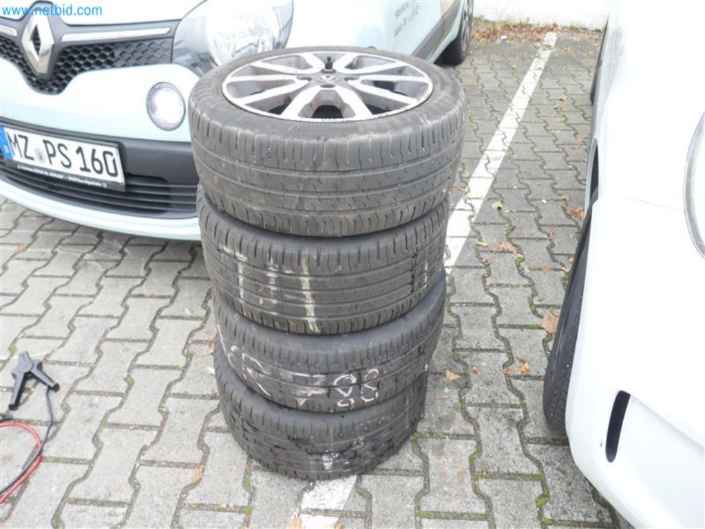 Vozidla pečovatelské služby-22