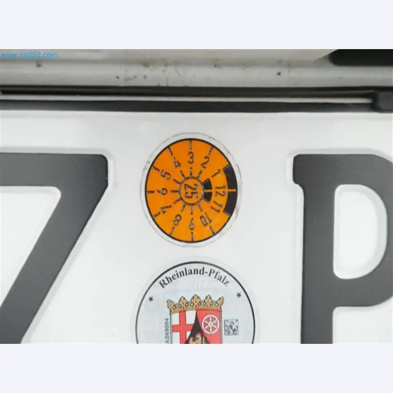 Fahrzeuge des Krankenpflegedienstes-25