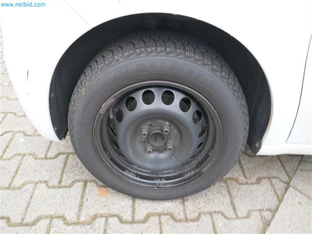 Vozidla pečovatelské služby-7