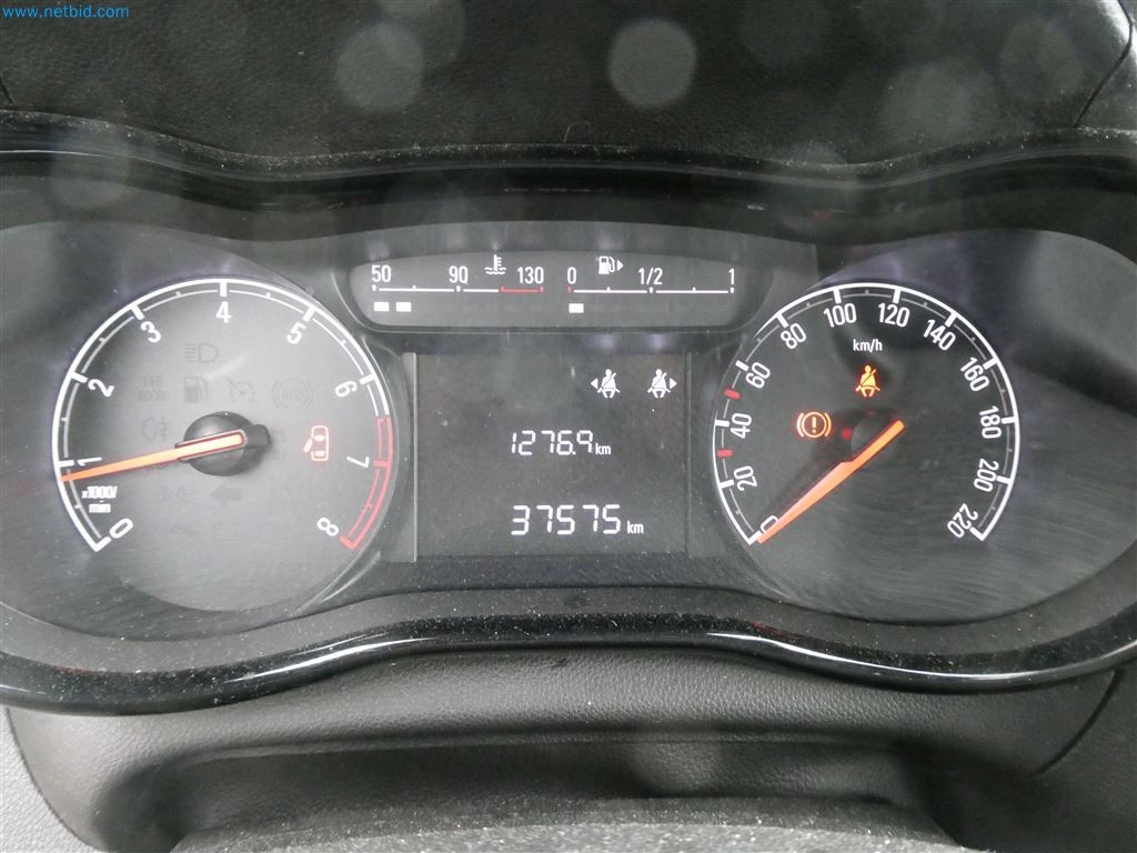 Veículos do serviço de enfermagem-16