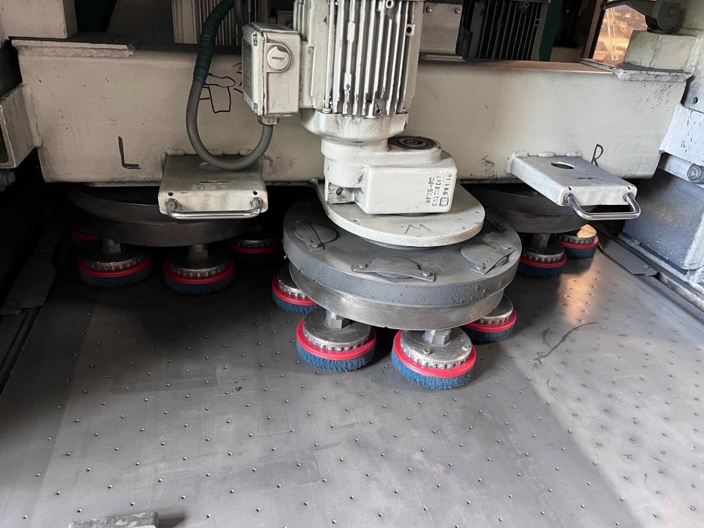 Aménagement mécanique d'une manufacture d'articles en métal-2