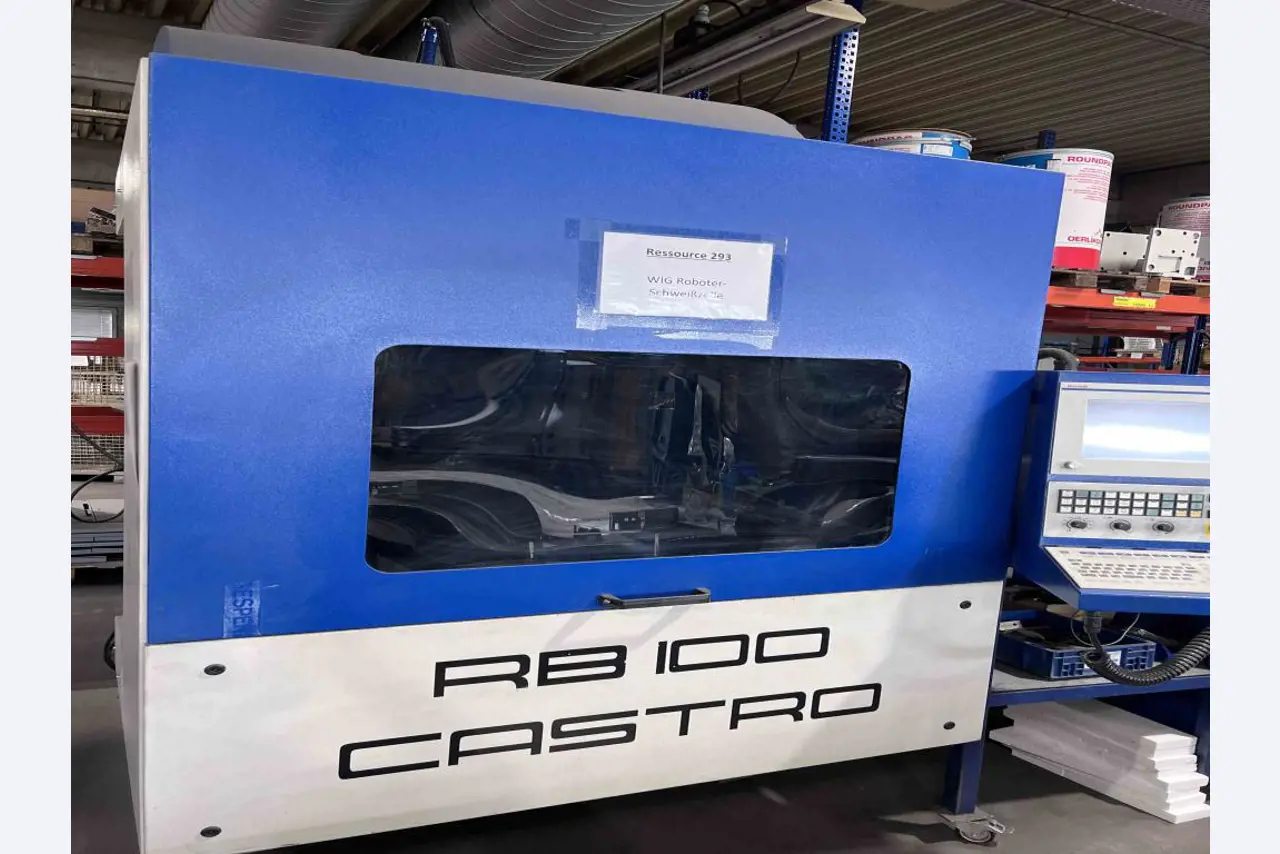 Equipamiento mecánico para una fábrica de productos metálicos-1
