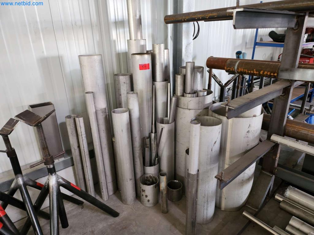 Machines for pipeline construction and industrial assembly-1