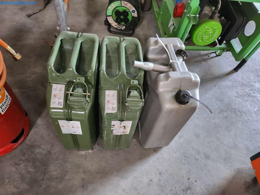 Machines for pipeline construction and industrial assembly-9