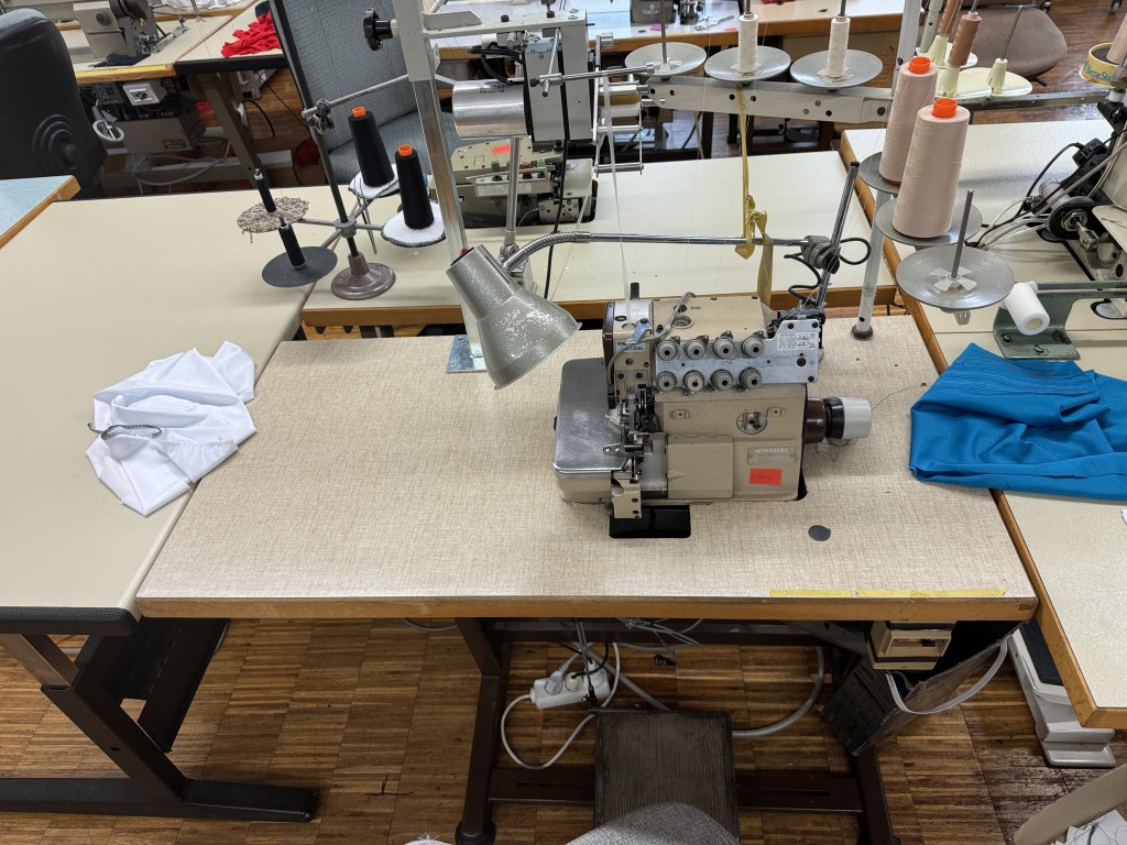 Zapasy i sprzęt biurowy-13