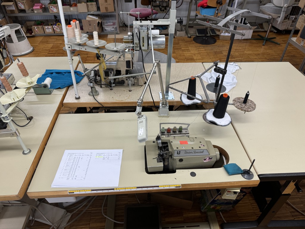 Zapasy i sprzęt biurowy-15