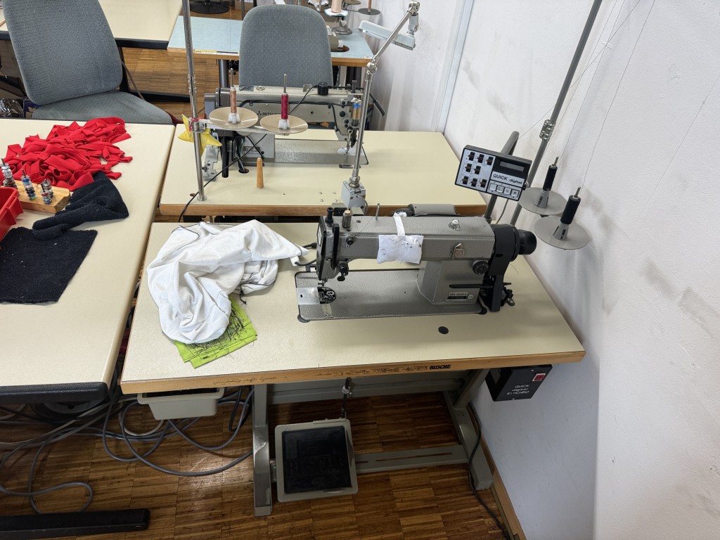 Zapasy i sprzęt biurowy-29