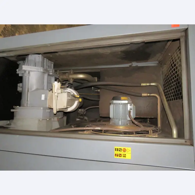 Různé kompresory, generátory a chladicí sušičky-11