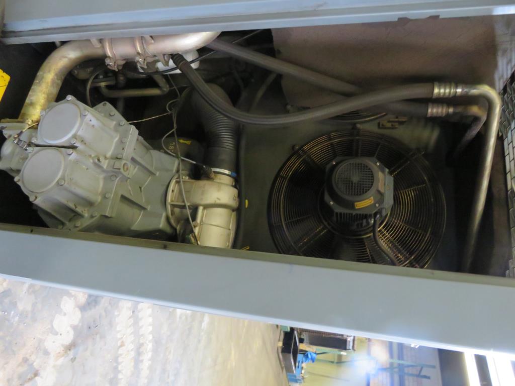 Různé kompresory, generátory a chladicí sušičky-12