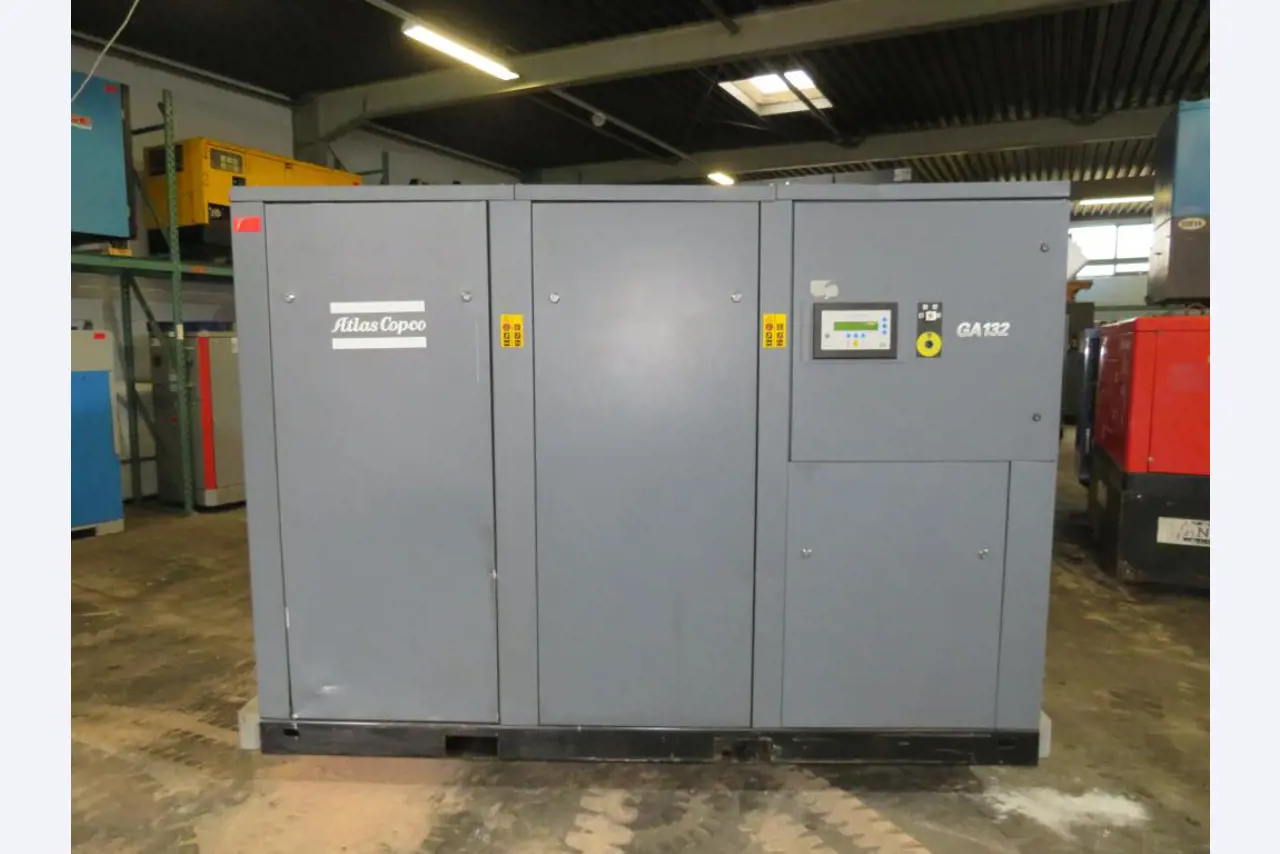 Různé kompresory, generátory a chladicí sušičky-1