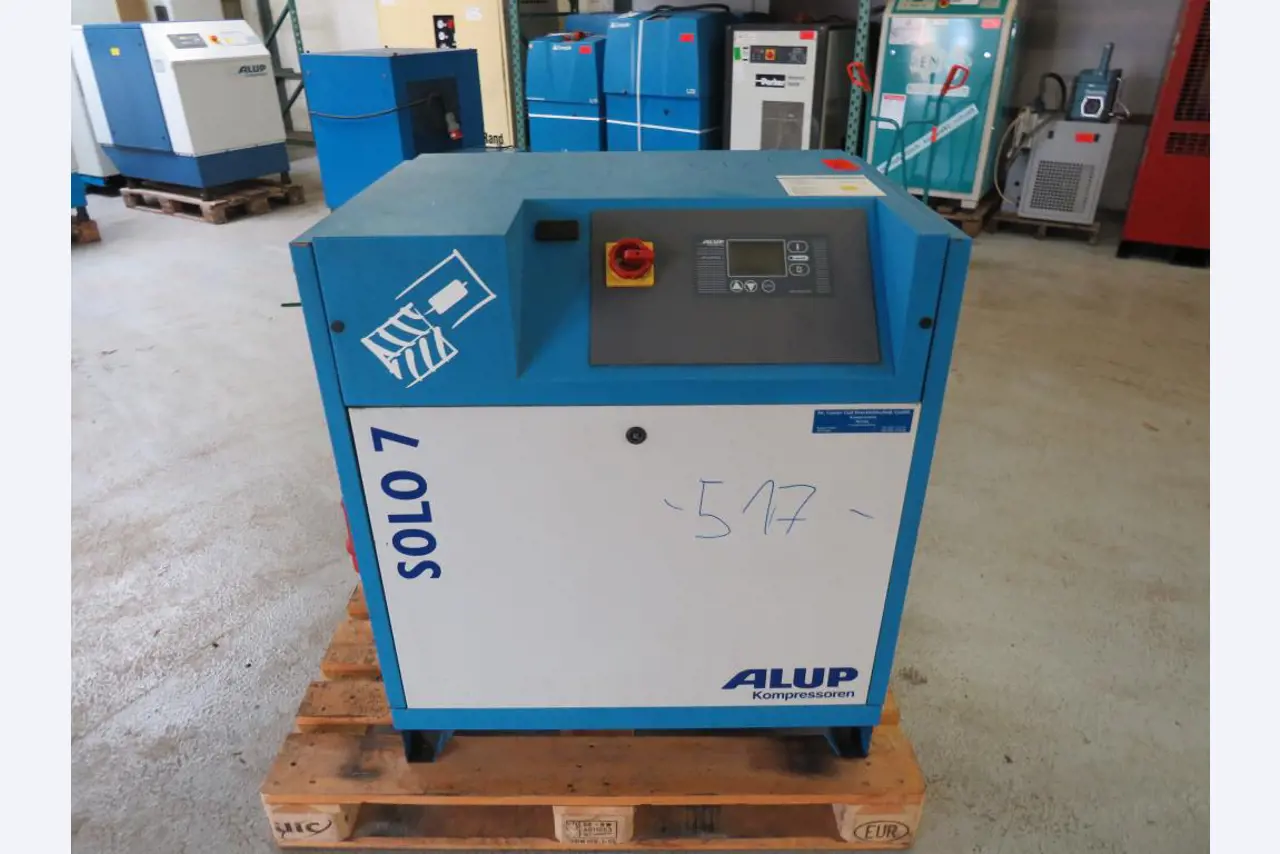 Různé kompresory, generátory a chladicí sušičky-1