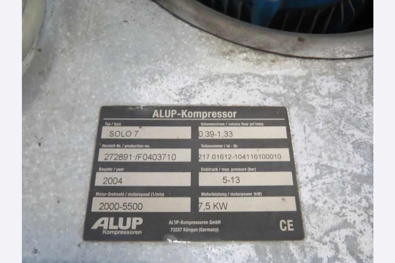 Různé kompresory, generátory a chladicí sušičky-5