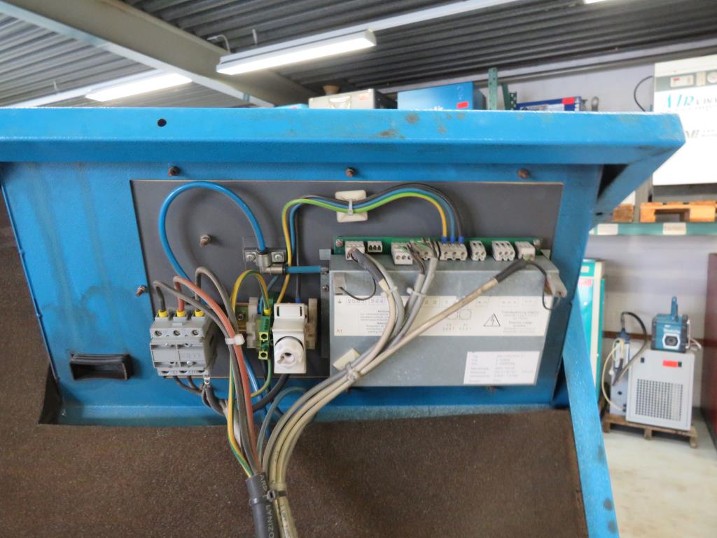 Různé kompresory, generátory a chladicí sušičky-7