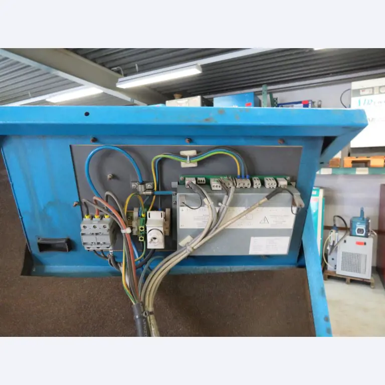 Různé kompresory, generátory a chladicí sušičky-7