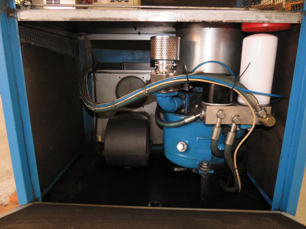Různé kompresory, generátory a chladicí sušičky-8