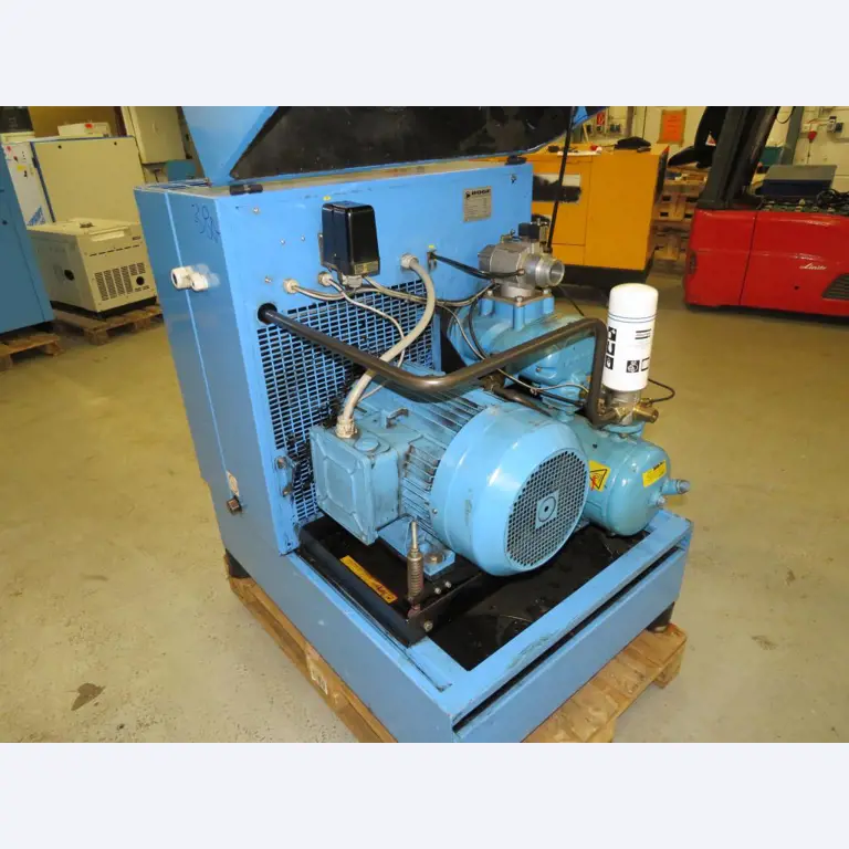 Različni kompresorji, generatorji in hladilni sušilniki-9