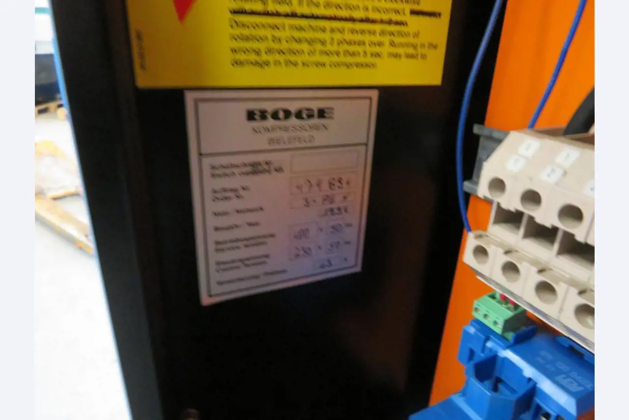 Různé kompresory, generátory a chladicí sušičky-9