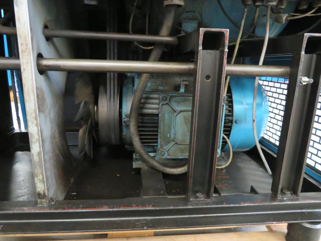 Různé kompresory, generátory a chladicí sušičky-11