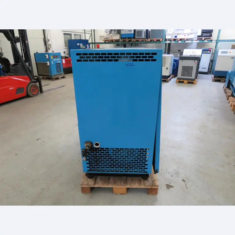 Různé kompresory, generátory a chladicí sušičky-2