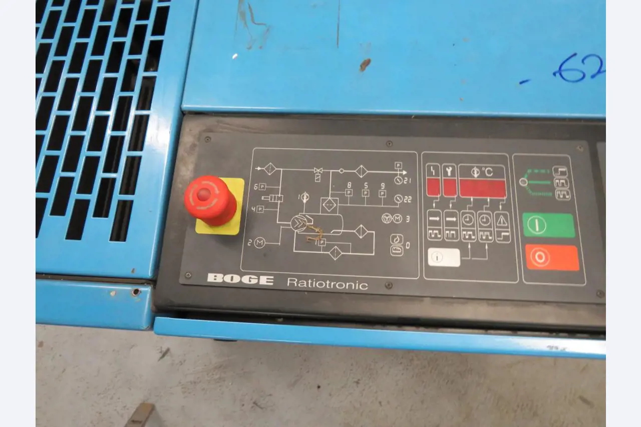 Různé kompresory, generátory a chladicí sušičky-5