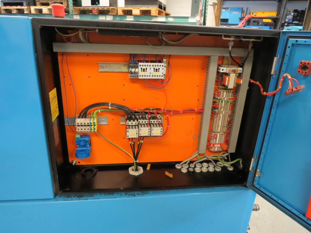 Různé kompresory, generátory a chladicí sušičky-7