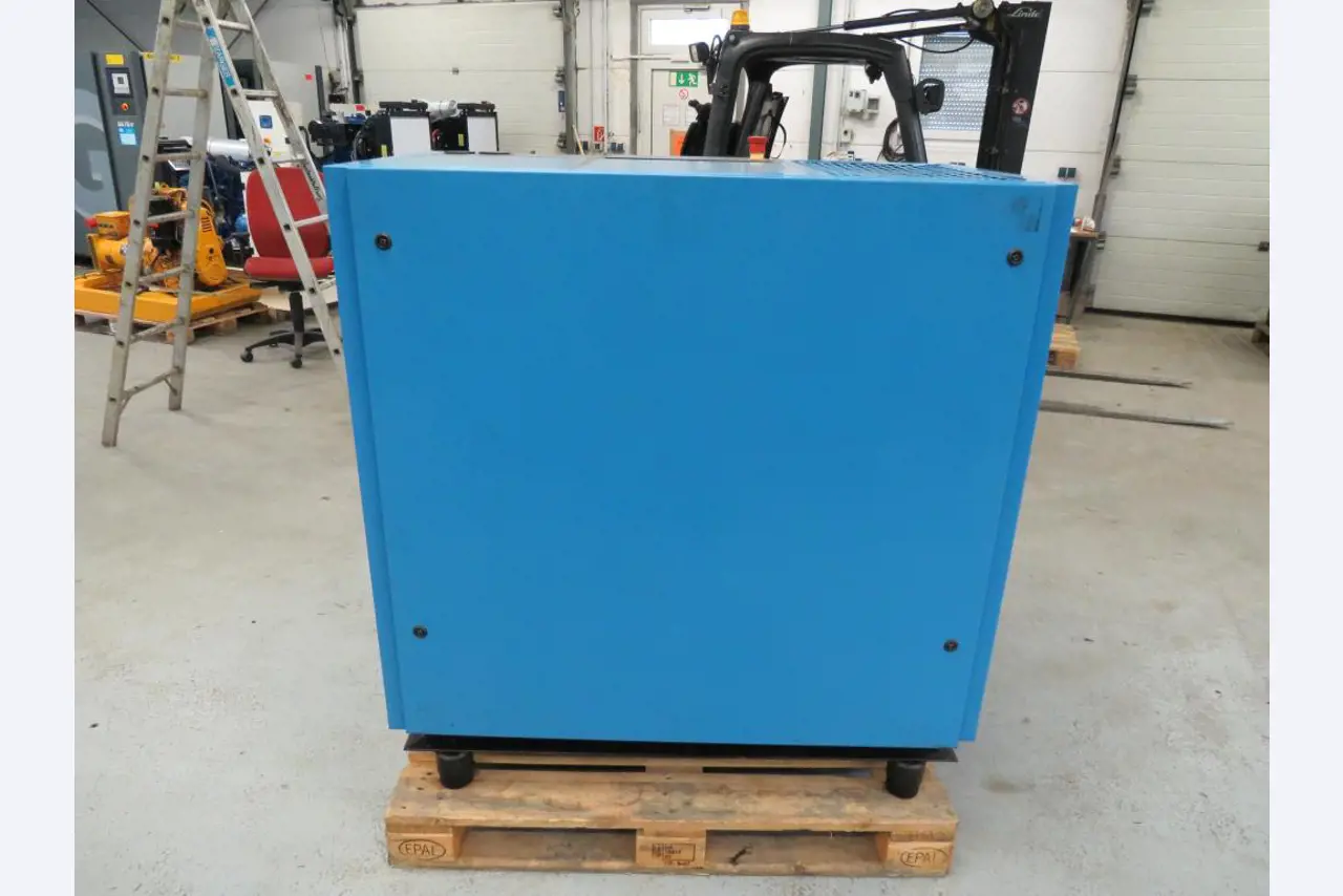 Varios compresores, generadores y secadores frigoríficos-3