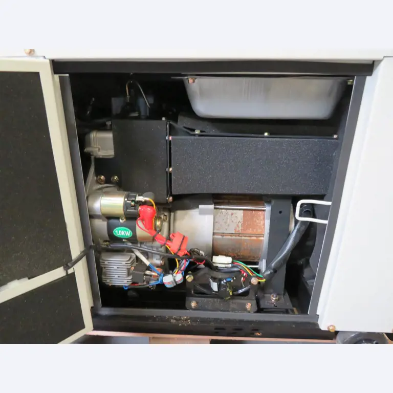 Diverse compressoren, generatoren en koeldrogers-10