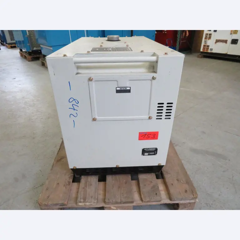 Diverse compressoren, generatoren en koeldrogers-2