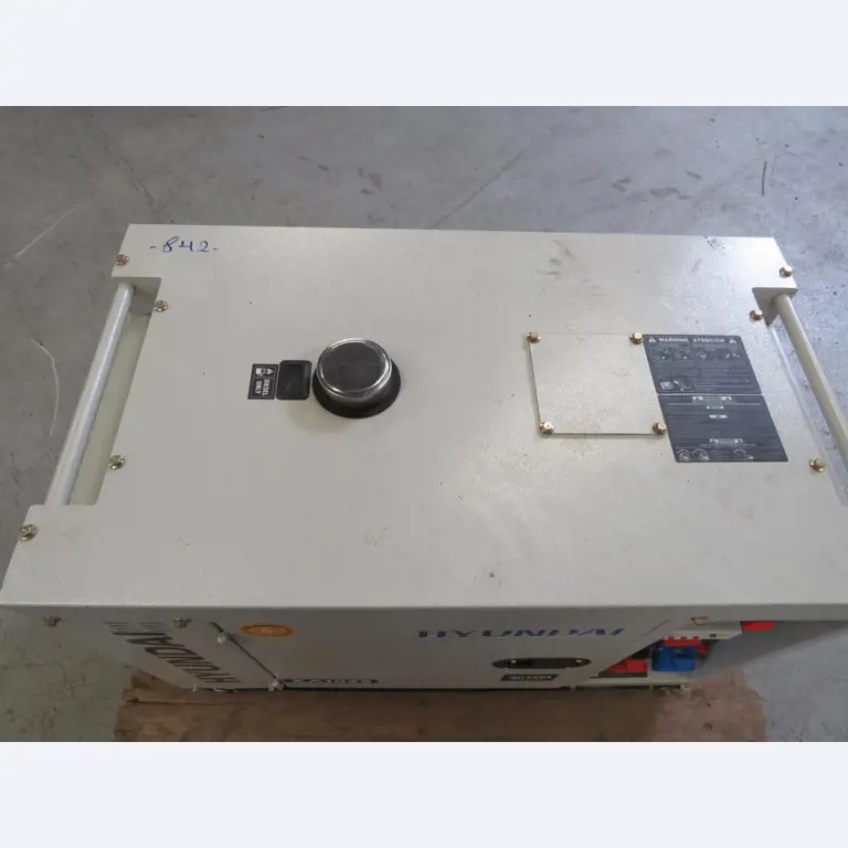 Diverse compressoren, generatoren en koeldrogers-7