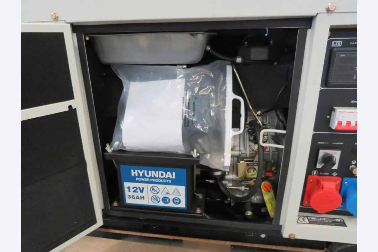 Diverse compressoren, generatoren en koeldrogers-8